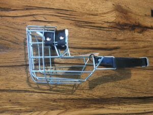 Chopo Maulkorb Pitbull Hündin verzinkt, L: 8 cm B: 11 cm U: 35 cm